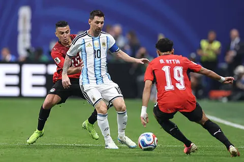 ميسي التاريخي وهدف الفراعنة.. أرقام من مباراة مصر والأرجنتين بكأس العالم
